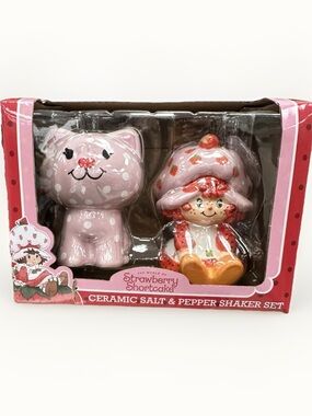 Strawberry Shortcake Pink Ceramic Salt & Pepper Shaker Set